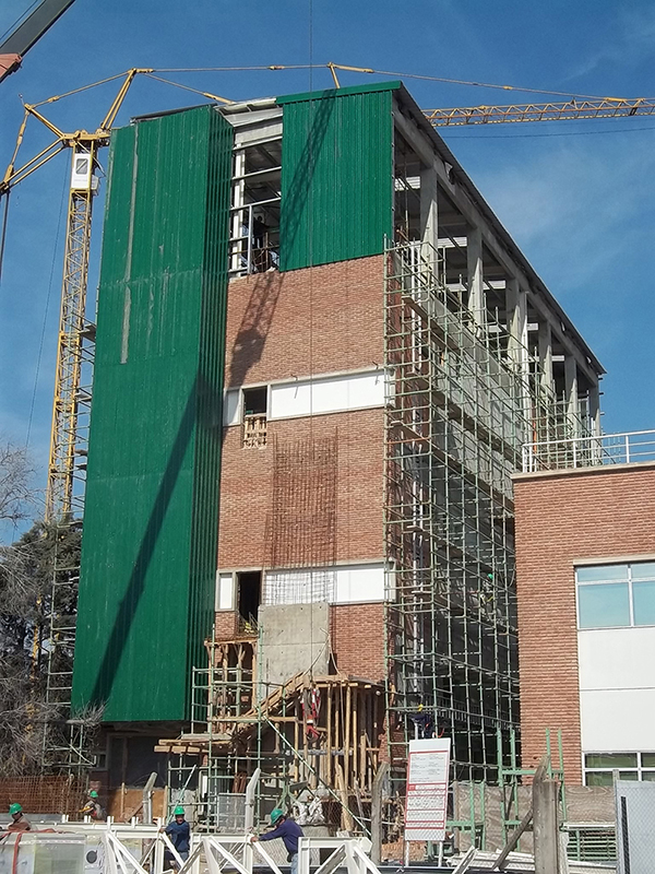 Edificio Farmacéutica Synthon